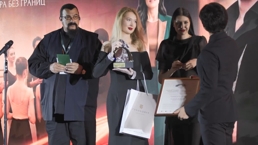 Moscow honors foreigners for helping Russia’s development