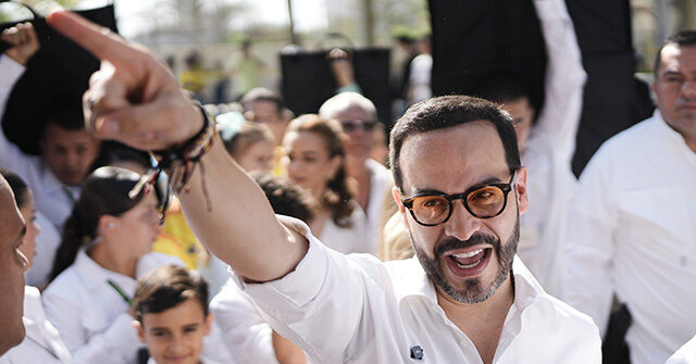 Conservative Outsider Abelardo de la Espriella Leading Polls as Colombia Ends Presidential Campaign Season
