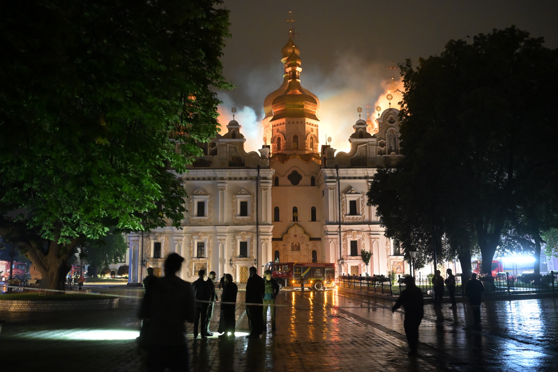 The roof of the Dormition Cathedral of the Kyiv-Pechersk Lavra burns, Monday, June 15, 2026. (AP Photo/Danylo Antoniuk)