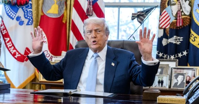 Reports: Trump Admin Defies W.H.O., Asks Europe to Adopt Ebola Travel Bans Before World Cup