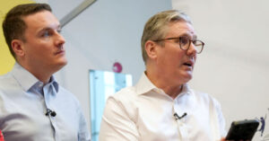 Prime Minister Starmer’s Phone Messages Self-Destruct, Leaving Gaps in Mandelson Documents Dump