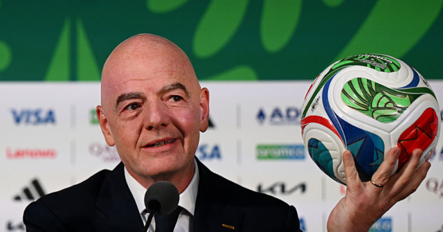 FIFA Boss Gianni Infantino Comforts Iran Team After World Cup Tie Against New Zealand