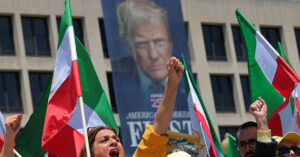 Iranian Dissident Group Welcomes Steps to End War, Says Peace Is ‘Poison’ to Regime Survival