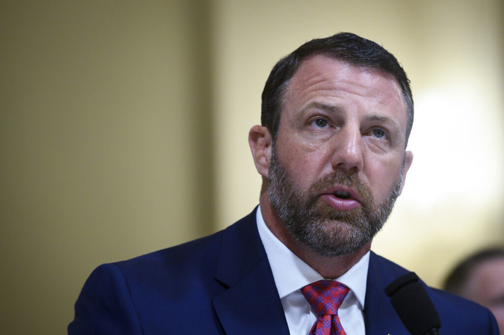 Mullin keeps door open to pull customs agents from ‘sanctuary city’ airports