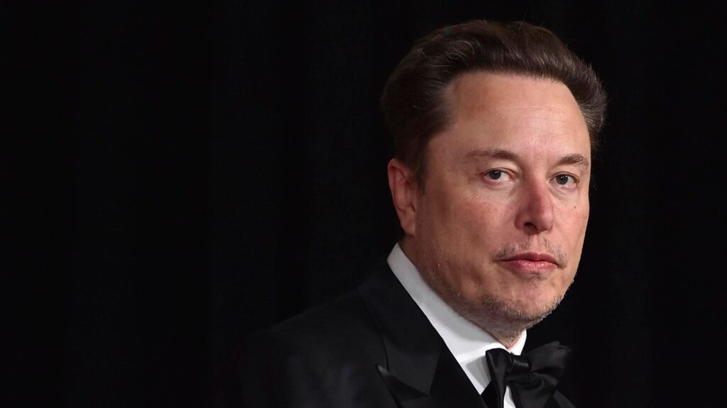 Elon Musk No Longer A Trillionaire As SpaceX Stock Falls