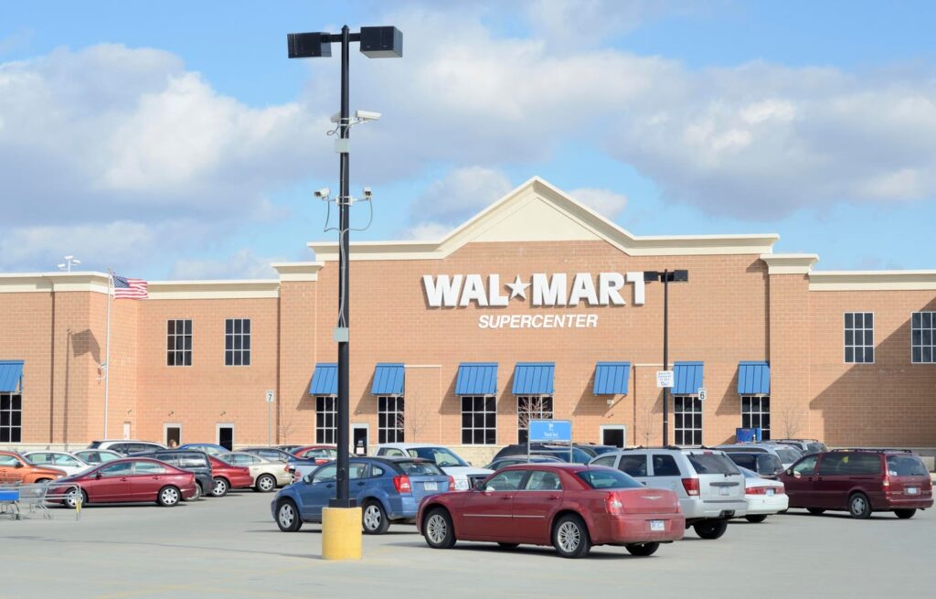 Why Walmart Is Chasing Wealthier Shoppers