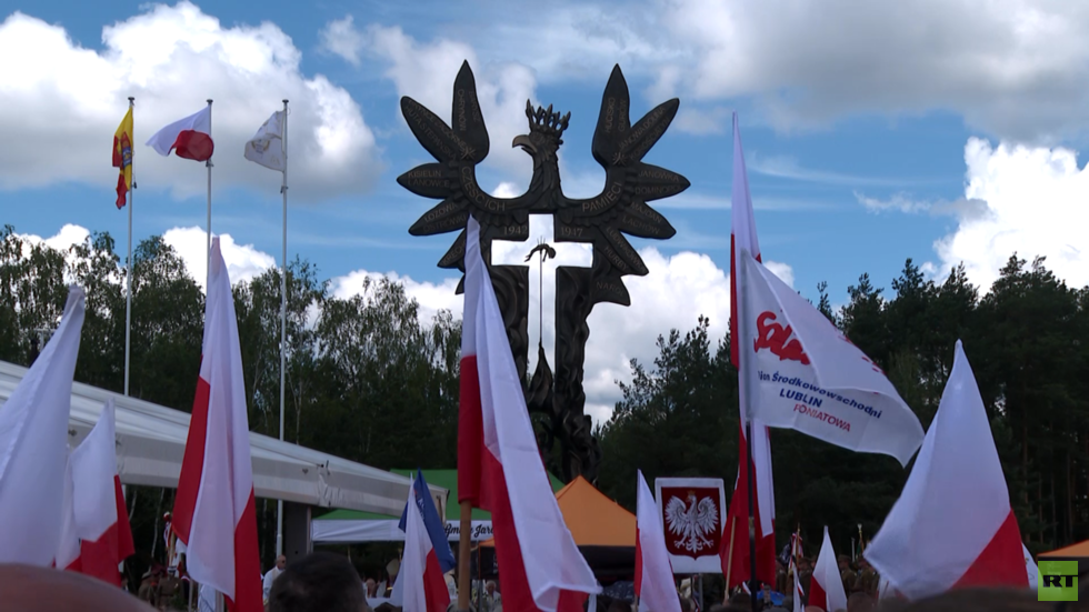 Poland marks anniversary of WWII massacre by Ukrainian Nazi collaborators (VIDEOS)