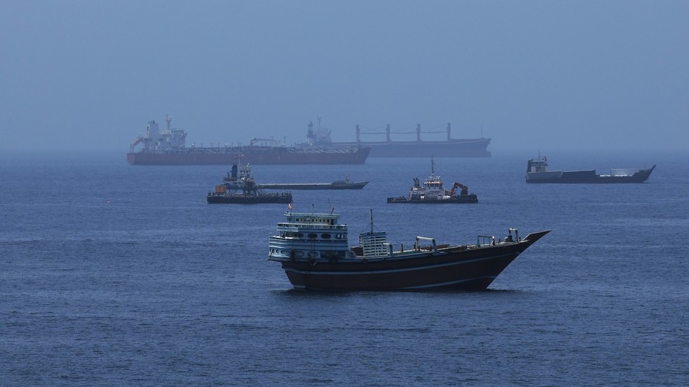 ‘Oil for everyone or no one,’ Iran warns