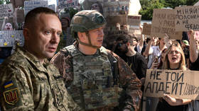 Ukraine’s military system is starting to collapse. Can changing generals save it?