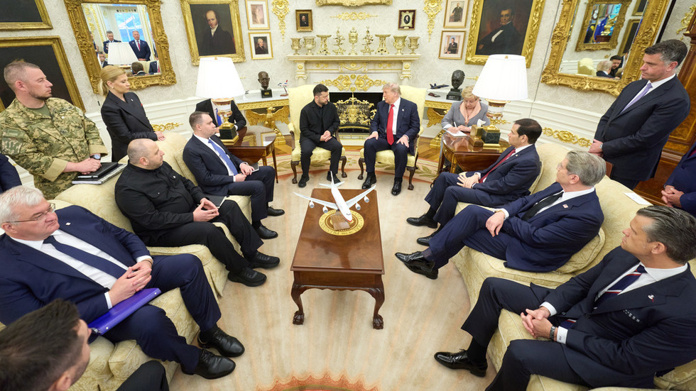 Trump shares no details of Zelensky meeting