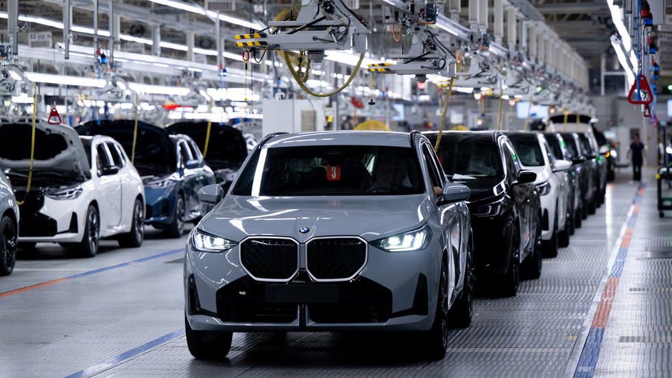 BMW to cut 8,000 jobs – media