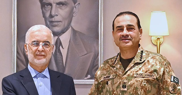 Iranian Official Meets Mediators in Pakistan on Tenth Day of Renewed Conflict