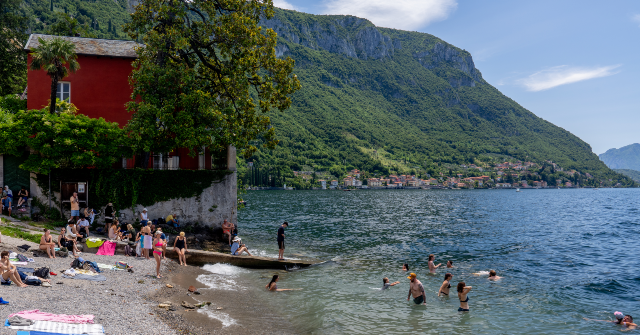 Italian Town Tells Tourists They Will Be Fined for Wearing Beachwear in the Streets