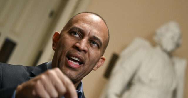 Hakeem Jeffries Melts Down Over Concerns Within N.Y. Delegation About Weight of Jeffries’ ‘Endorsements’