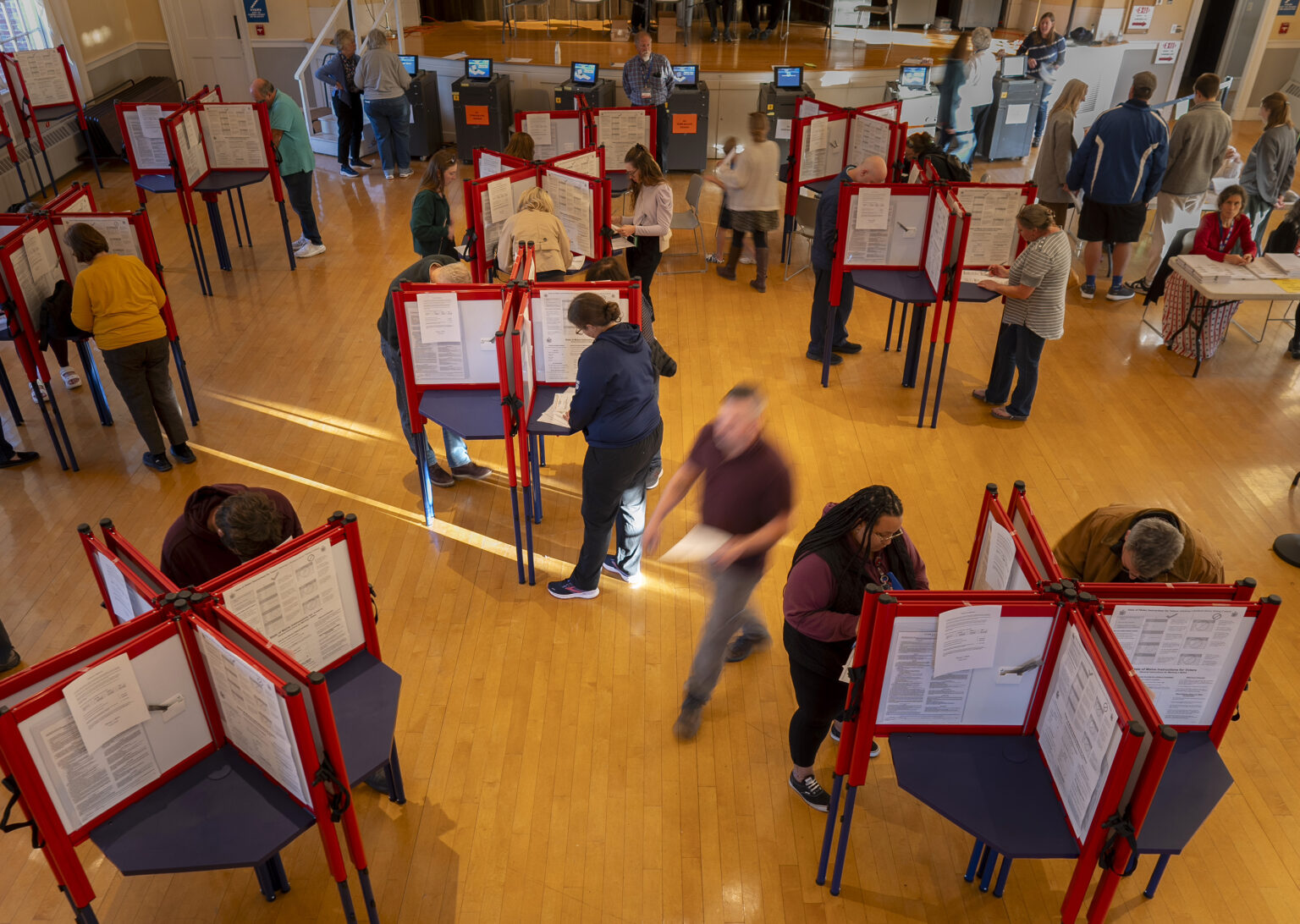 Top Democratic groups recommit to Maine Senate race after Platner drops out