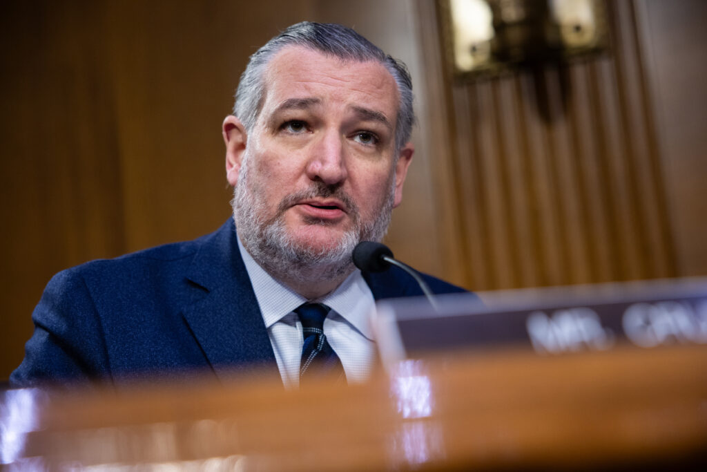 Cruz and Blackburn meet Trump to discuss tech policy