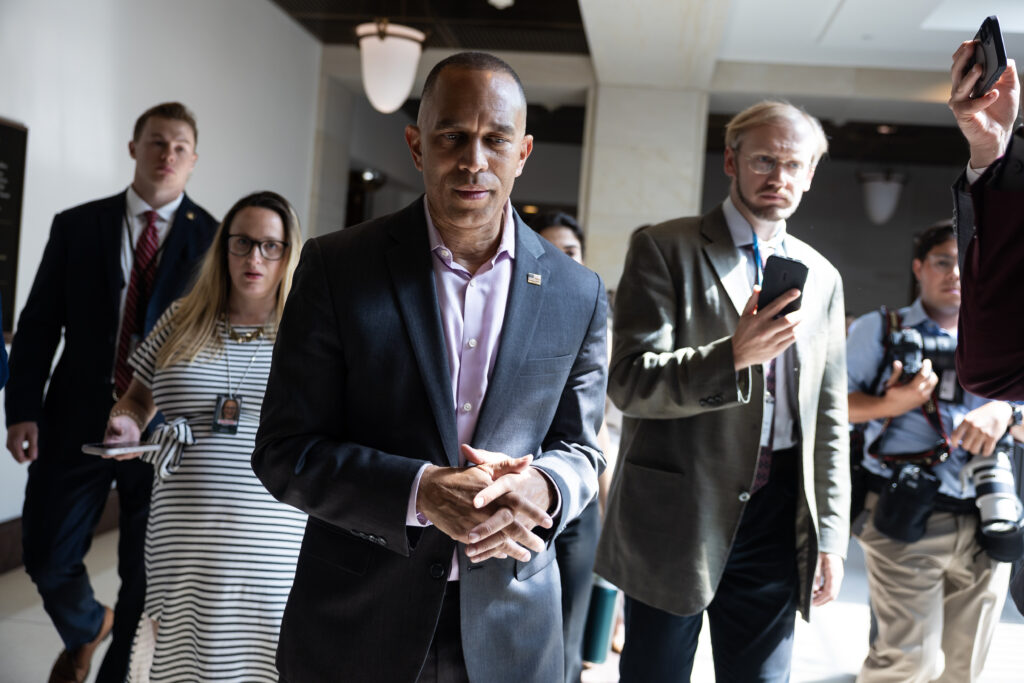 Hakeem Jeffries says he will oppose bid to cut off Israel aid