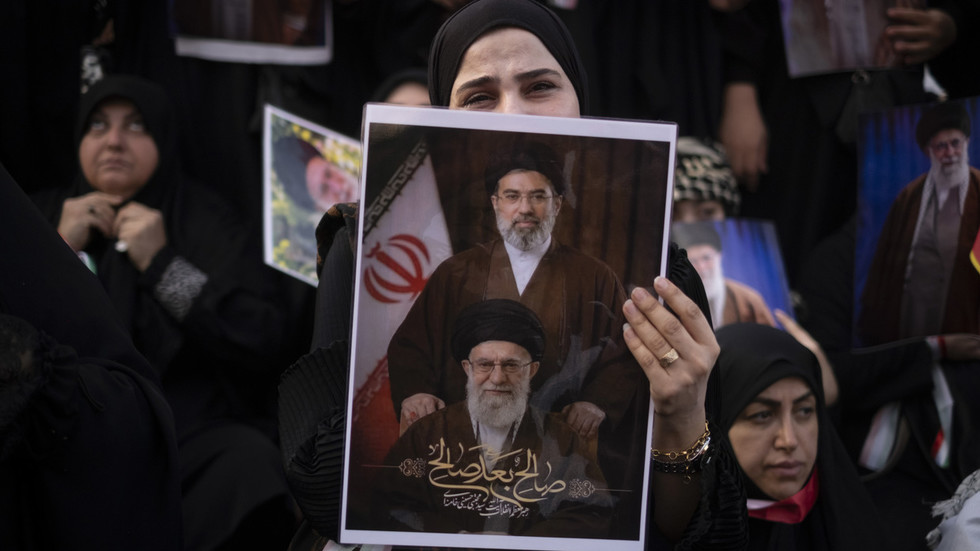New Khamenei footage will debunk health rumors – Iranian commander