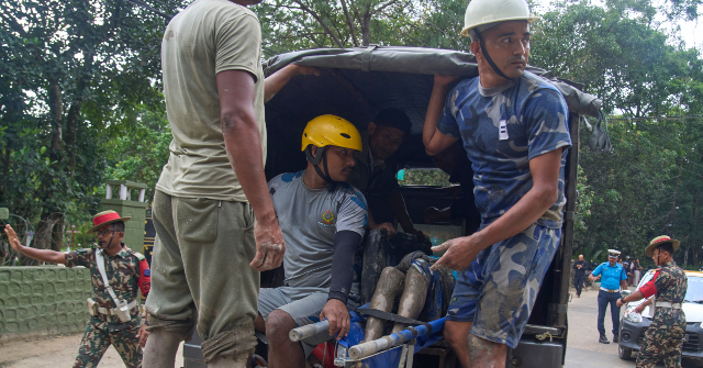 Nepal/Tibet Landslides: Over 1,000 Missing, Entire Villages Buried as Rescuers Fear More Flooding