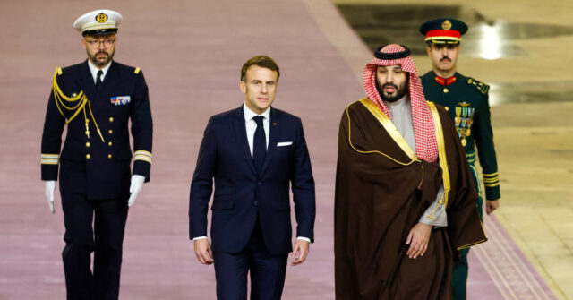 Macron Welcomes Saudis’ Mohammed bin Salman to France For Two-Day Visit