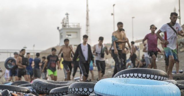Ceuta Crisis: Italy Threatens to Enforce European Border Controls on Spain