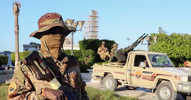 Libyan Prison Inmates Stage Mass Escape During Factional Clashes