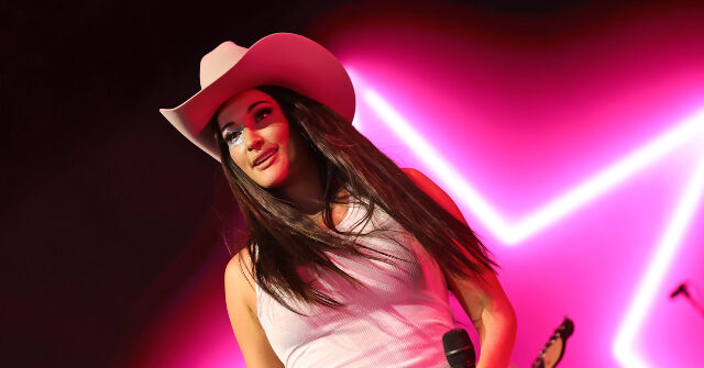 Video: Kacey Musgraves Faces Boycott Backlash After Asking Fans to Donate to Fund for Children of Parents ‘Deported Unfairly’