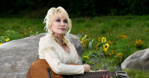 Trump Directs U.S. Flag Be Lowered in Honor of Dolly Parton: ‘Has Never Been Anyone Like Her’