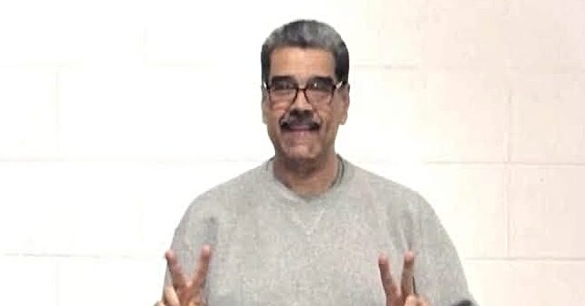 Nicolás Maduro Flashes ‘Peace’ Sign in Alleged New Photos from NY Prison
