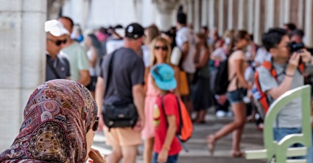 Bangladesh Muslims Threaten Action in Venice over Mosque Permit Denial