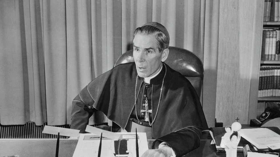 WATCH legendary Catholic TV bishop beatified in US
