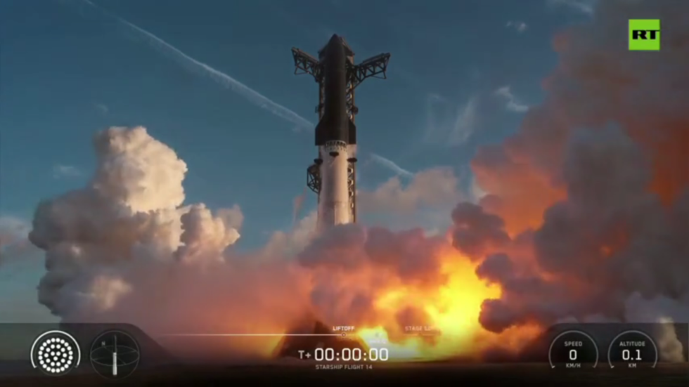 Spacex orbits revolutionary Starlink satellite before Pacific fireball (VIDEO)