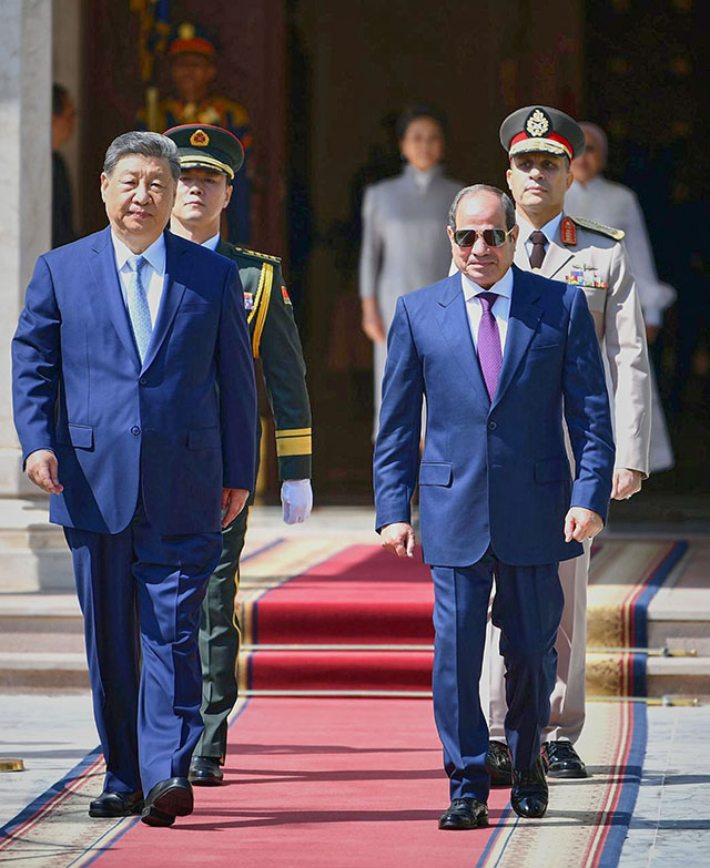 Title: Egypt China Image ID: 26245528147885 Article: In this photo provided by Egypt's presidency media office, Egyptian President Abdel-Fattah el-Sissi, right, walks with his Chinese counterpart Xi Jinping, at the Al-Ittihadiya Presidential palace in Cairo, Egypt, Wednesday, Sept. 2, 2026. (Egyptian Presidency Media Office via AP)