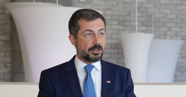 Pete Buttigieg Backs Expanding Supreme Court, Calls It a ‘Nakedly Partisan Institution’