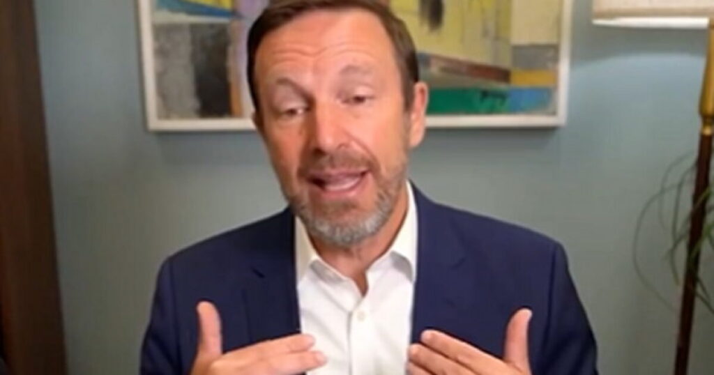 Senator Chris Murphy Thinks Government Regulation of the Internet Would Prevent the Public From Electing Another Donald Trump (VIDEO)