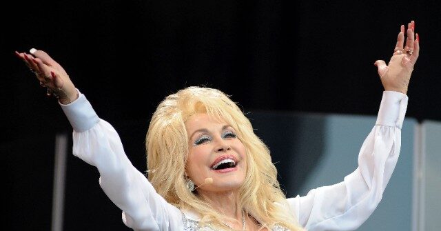 Nashville Authorities Unanimously Vote to Rename Airport After Dolly Parton