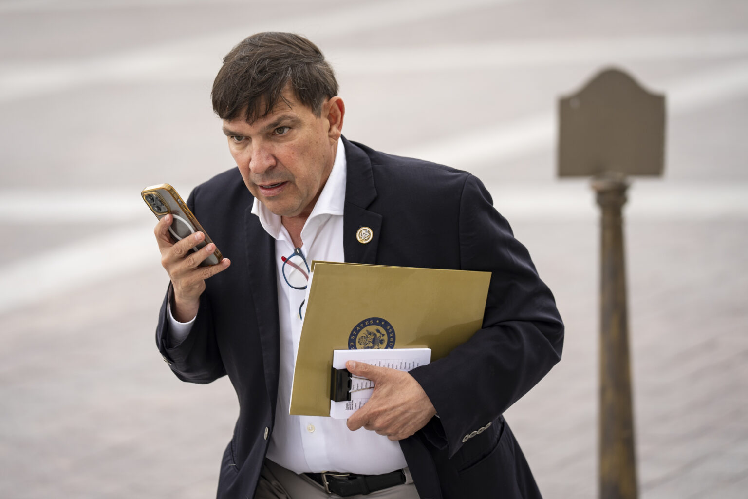 Handful of House Democrats split on GOP resolution condemning socialism