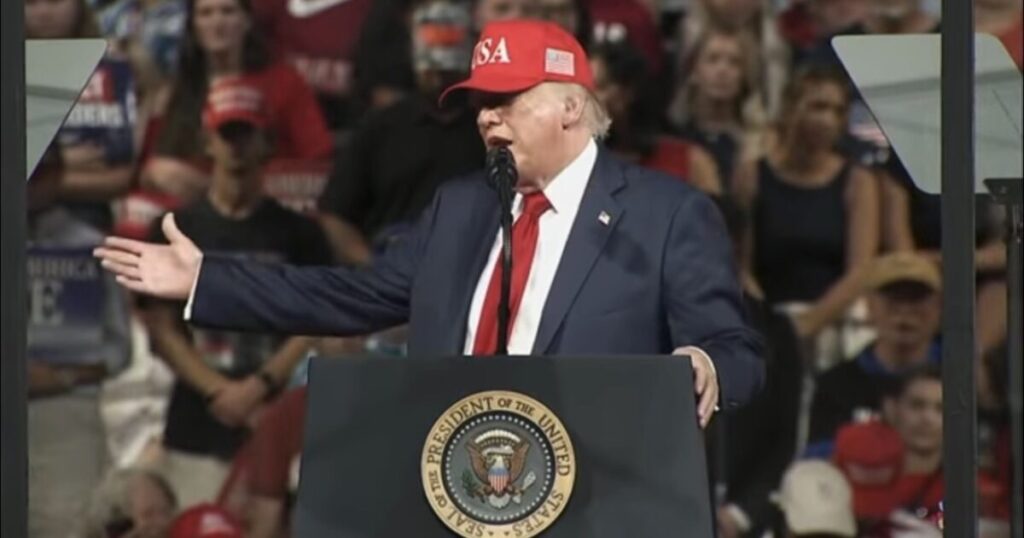 Trump Slams “Very Hostile” and “Very Political” Fed Board After Rate Hike – Says Interest Rates Should be 1% (VIDEO)