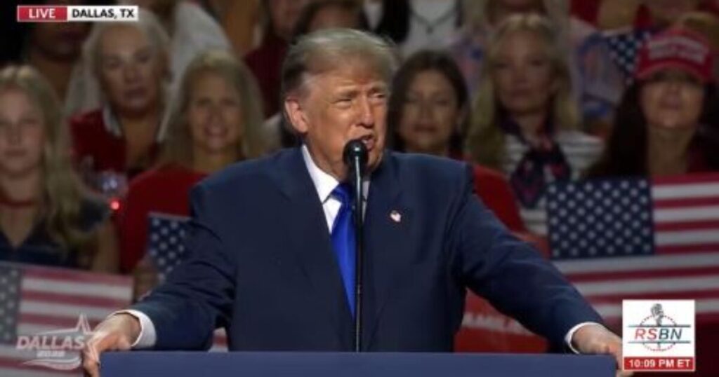 President Trump Shakes Up Midterms: Announces $5,000 Dividend for Every Adult American If GOP Wins US House and Senate in Midterm Election (VIDEO)